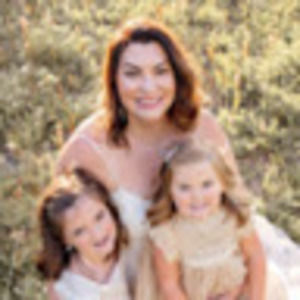 Meet your Posher, Raquel